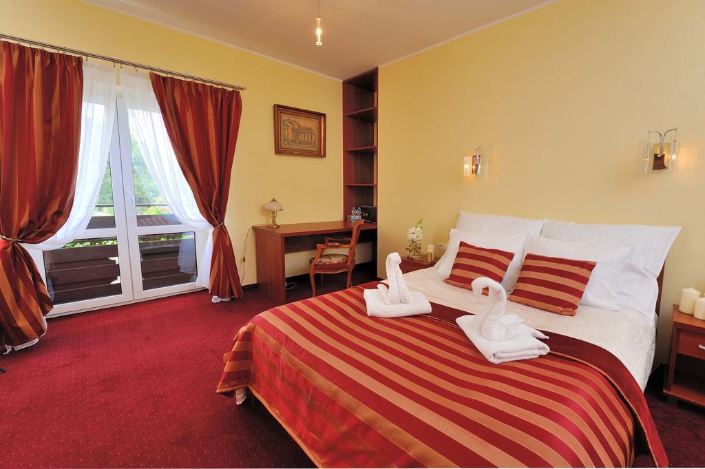 Hotel Na Bloniach Μπιέλσκο-Μπιάλα Δωμάτιο φωτογραφία