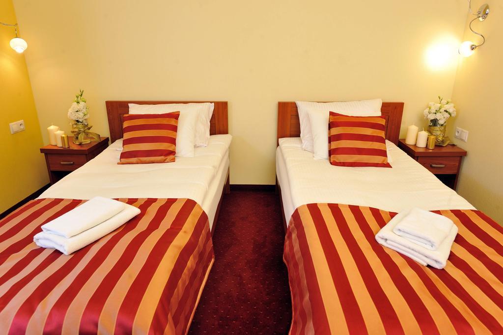 Hotel Na Bloniach Μπιέλσκο-Μπιάλα Δωμάτιο φωτογραφία