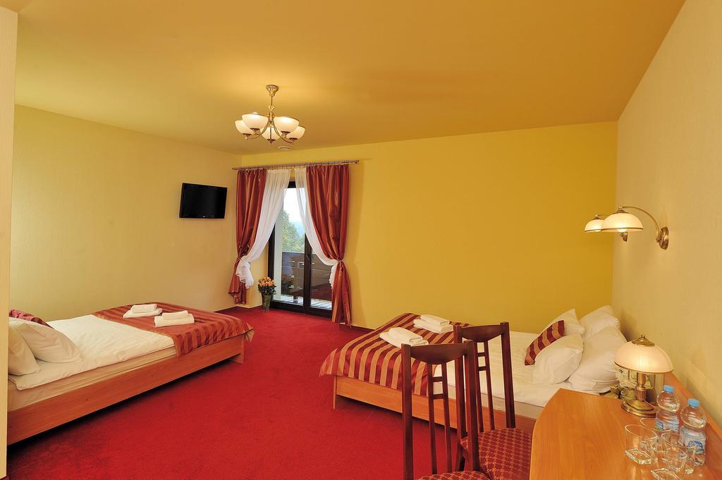 Hotel Na Bloniach Μπιέλσκο-Μπιάλα Δωμάτιο φωτογραφία